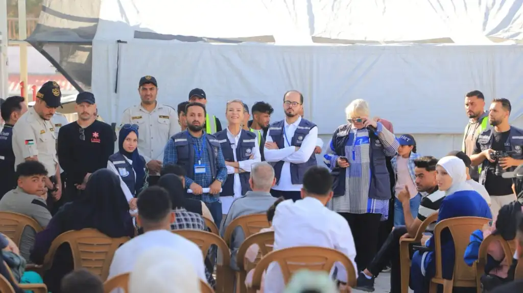 Evacuation of the Al Rayyes family from Gaza under an operation coordinated by the WHO.